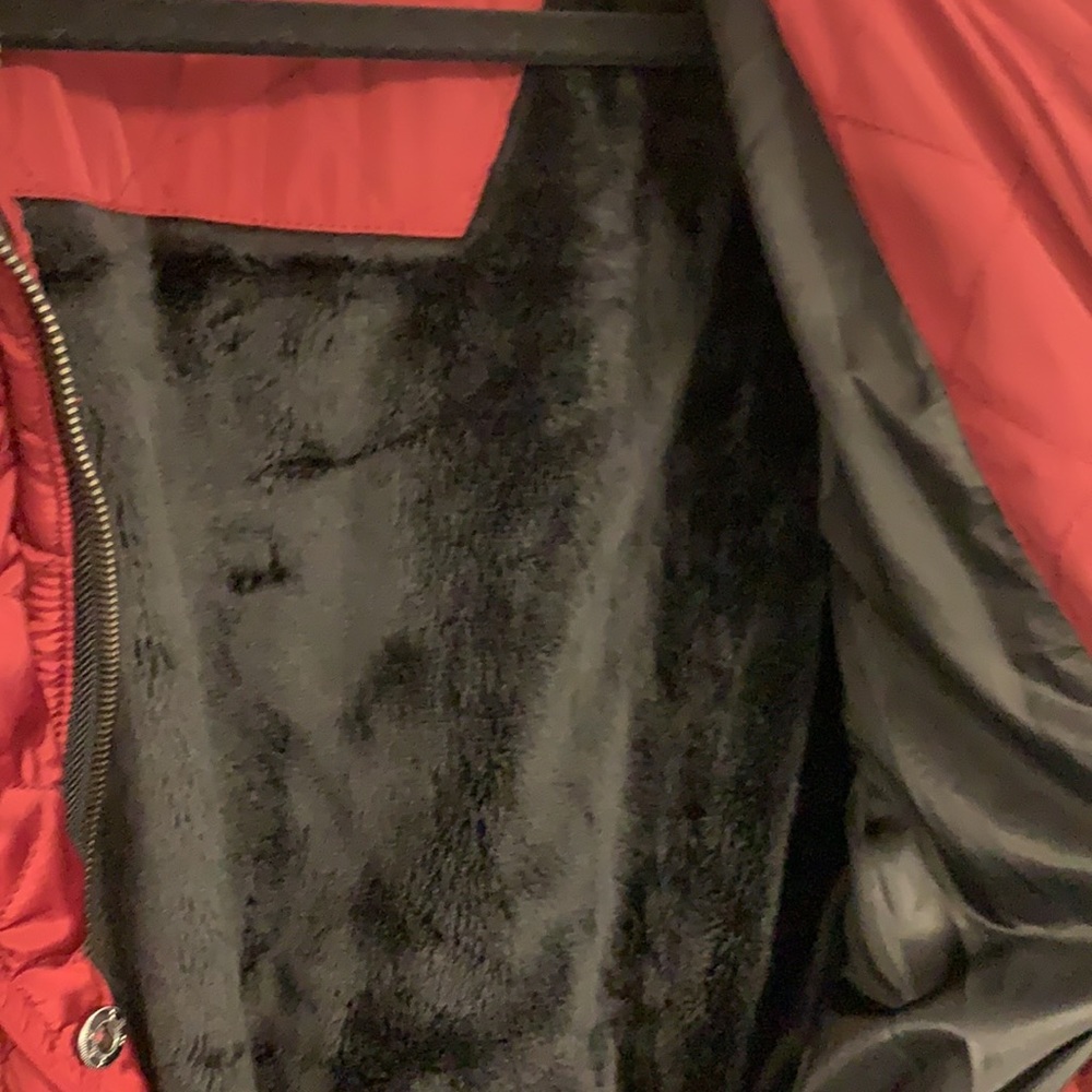 Red jacket - Picture 7 of 7